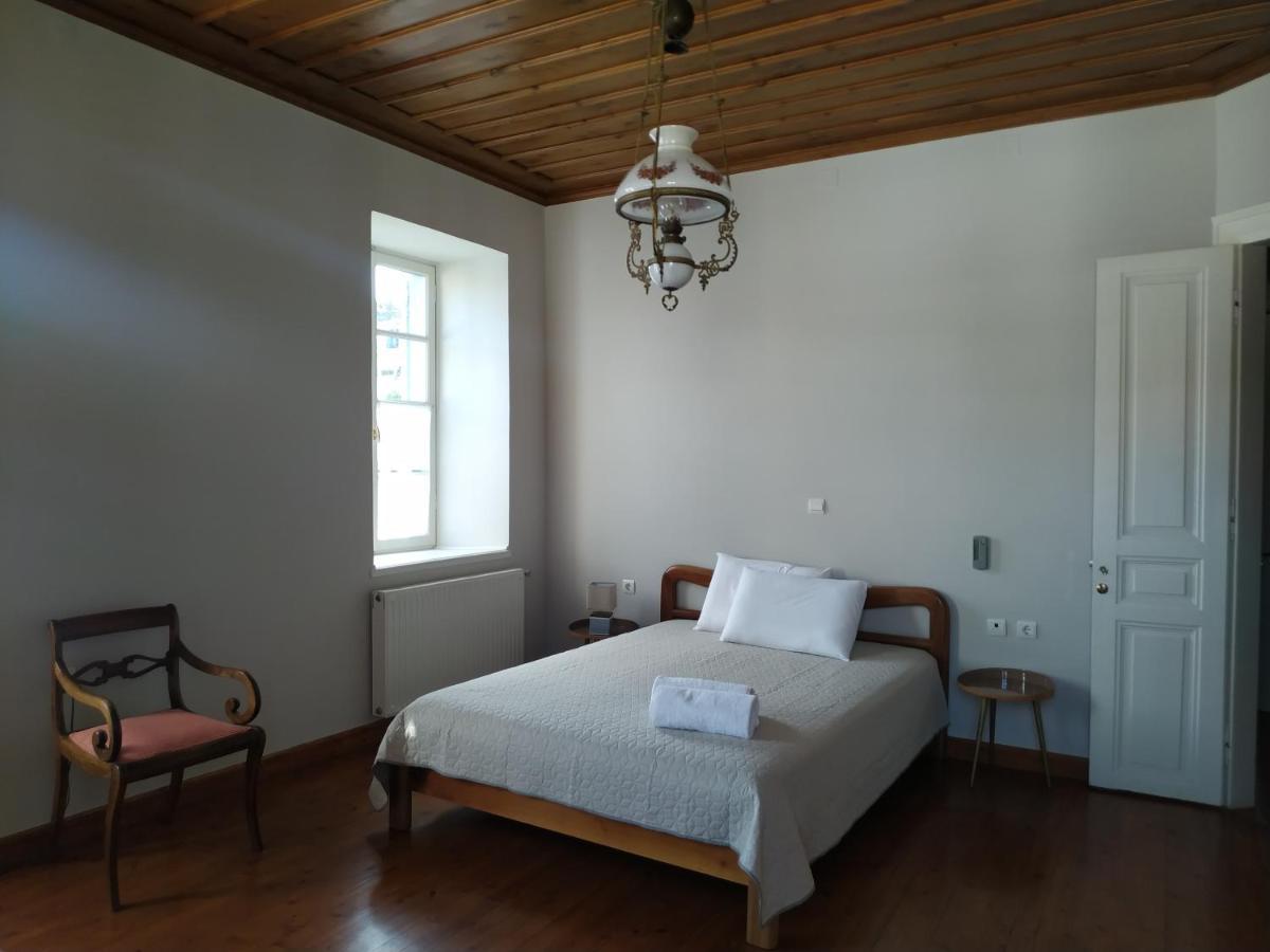 Liknon Guesthouse Villa Galaxídhion Eksteriør billede
