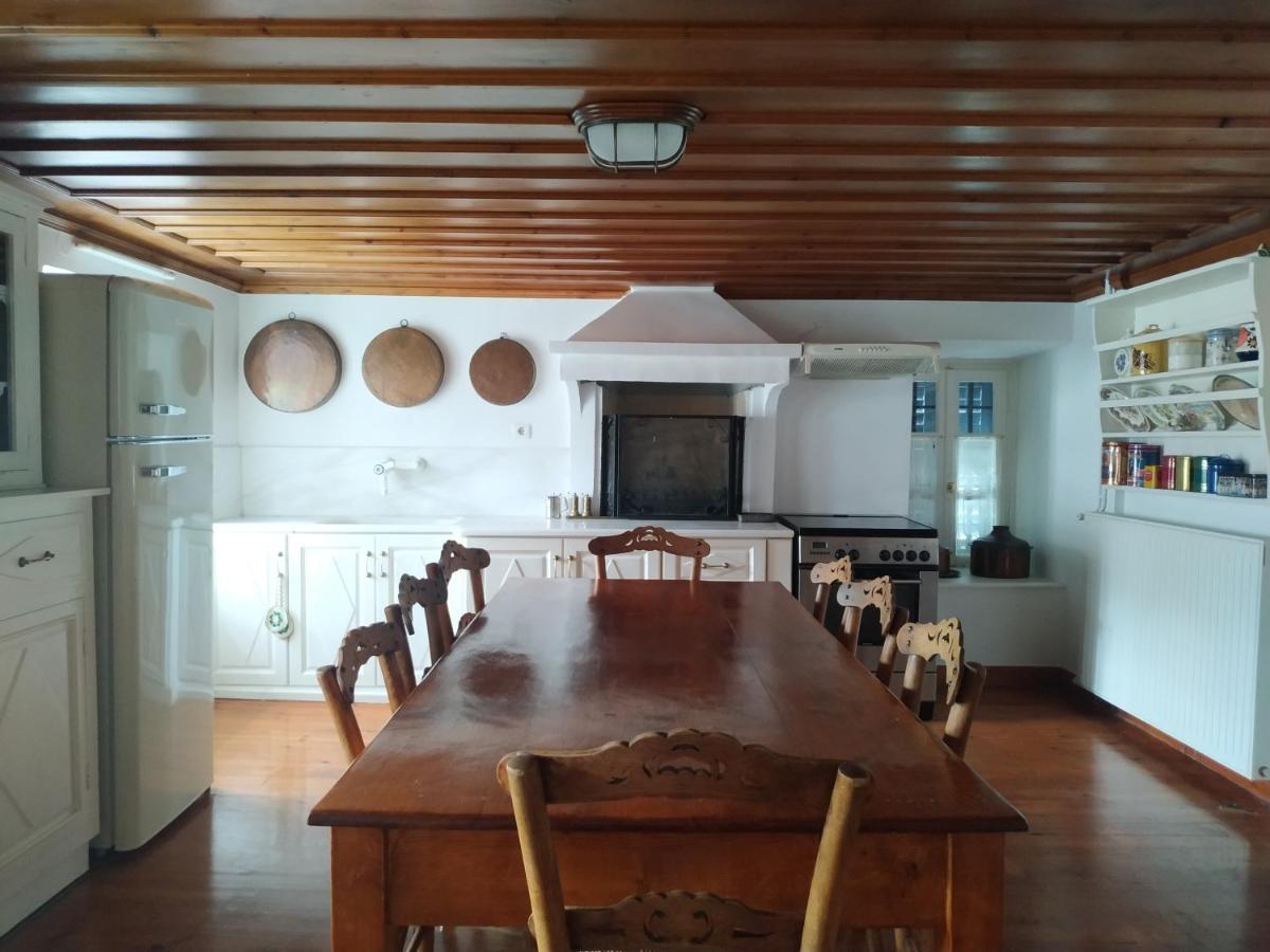 Liknon Guesthouse Villa Galaxídhion Eksteriør billede