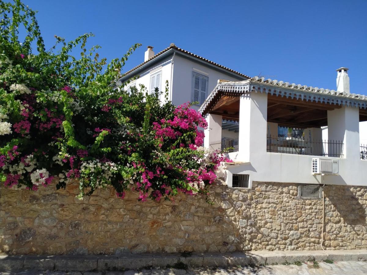 Liknon Guesthouse Villa Galaxídhion Eksteriør billede