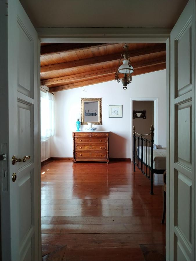 Liknon Guesthouse Villa Galaxídhion Eksteriør billede