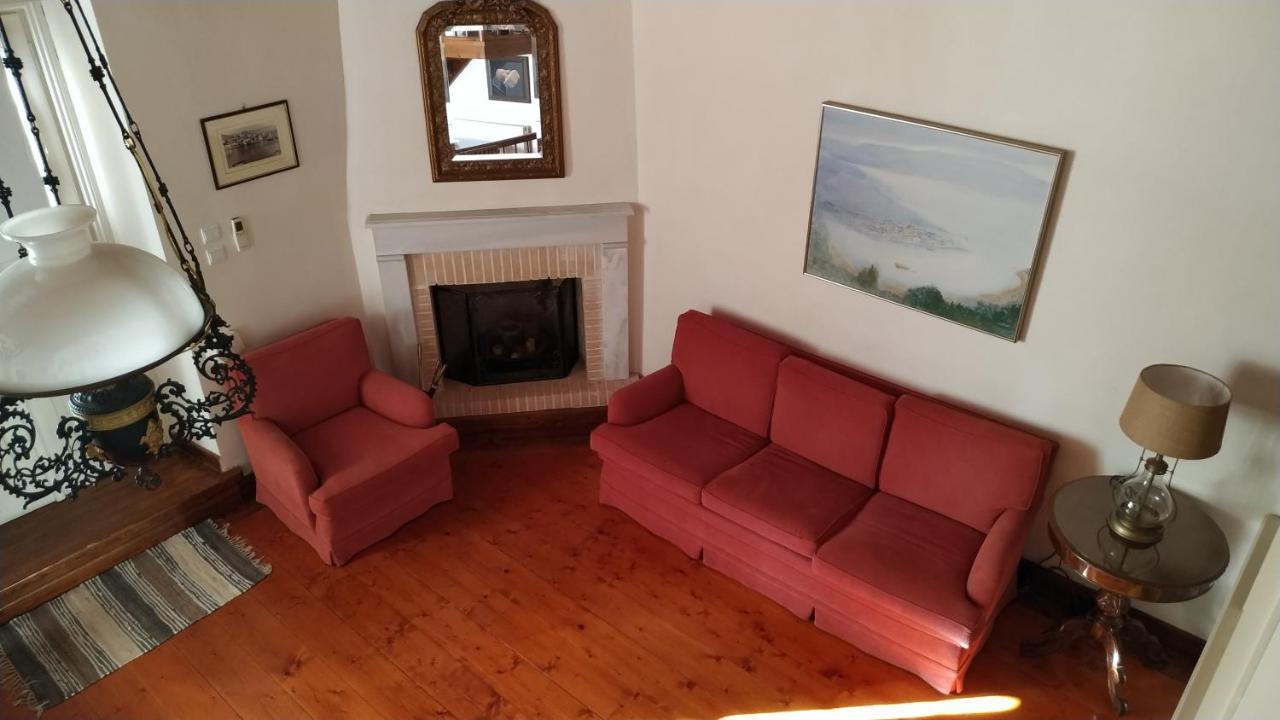 Liknon Guesthouse Villa Galaxídhion Eksteriør billede